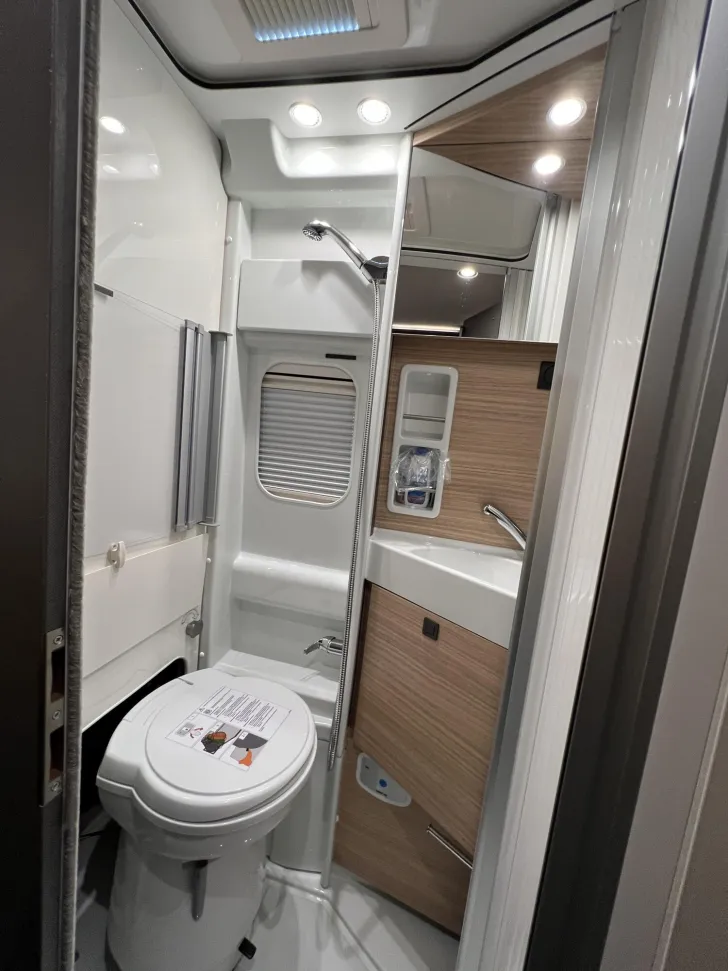 Fahrzeugbild Malibu Van charming GT skyview 640 LE RB (763) #34