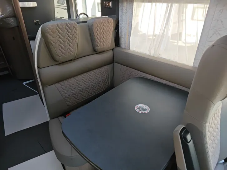 Fahrzeugbild Carthago C2-tourer I 145 RB LE comfort Mercedes #12