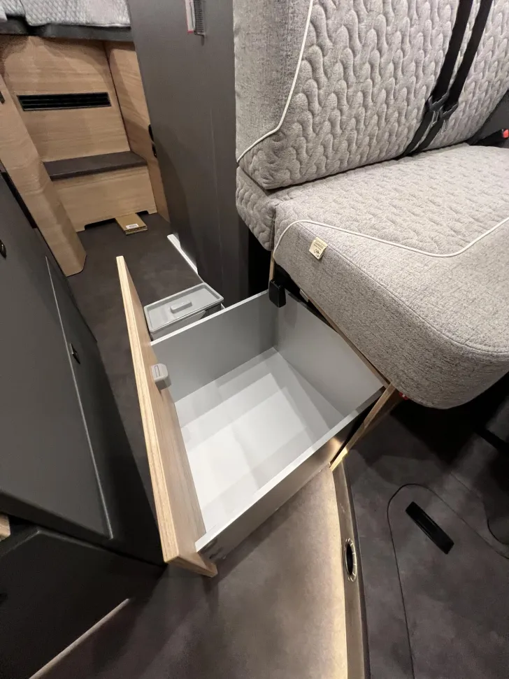 Fahrzeugbild Malibu Van charming GT skyview 640 LE K (769) #36