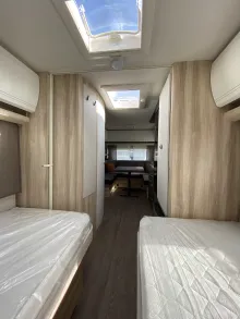 Sicht vorne-hinten Hobby De Luxe 540 UL
