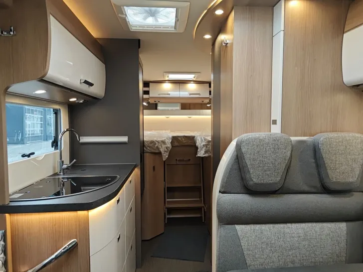 Fahrzeugbild Carthago C2-tourer I 141 KB LE comfort Mercedes #19