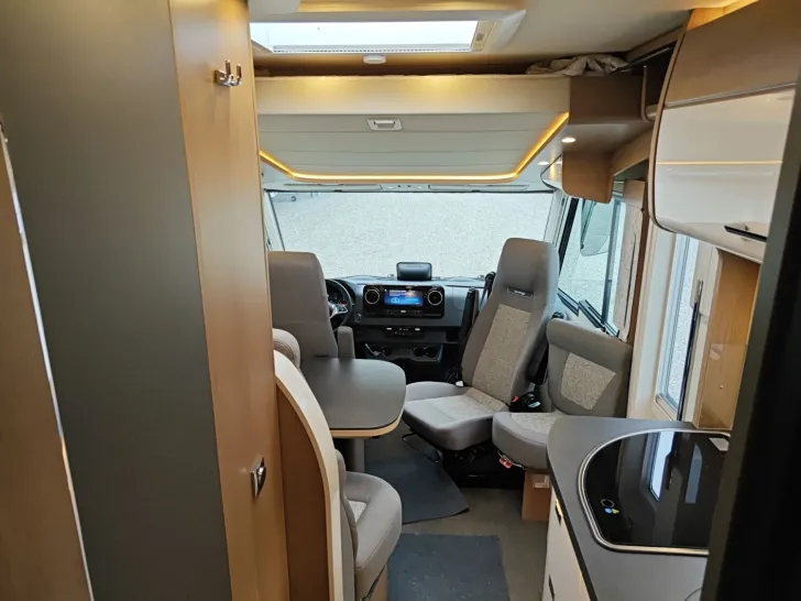 Fahrzeugbild Carthago C2-tourer I 141 KB LE comfort Mercedes #20