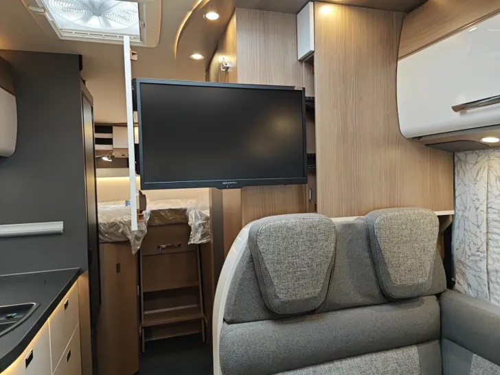 Fahrzeugbild Carthago C2-tourer I 141 KB LE comfort Mercedes #21