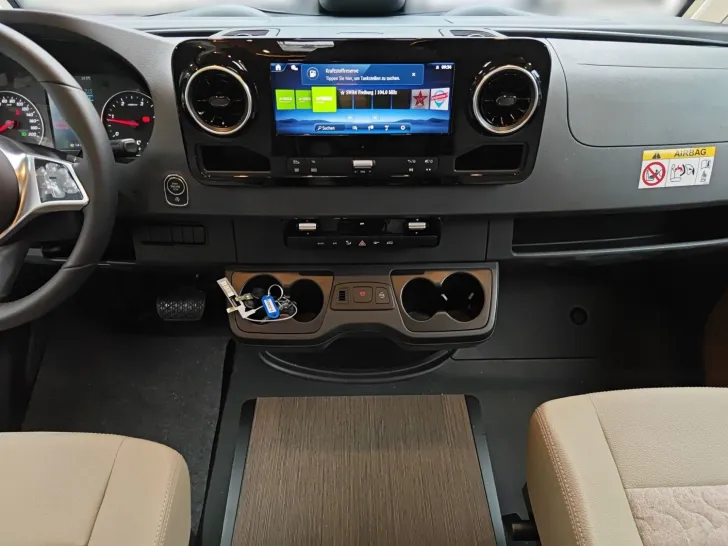 Fahrzeugbild Carthago C2-tourer I 145 RB LE comfort Mercedes #9