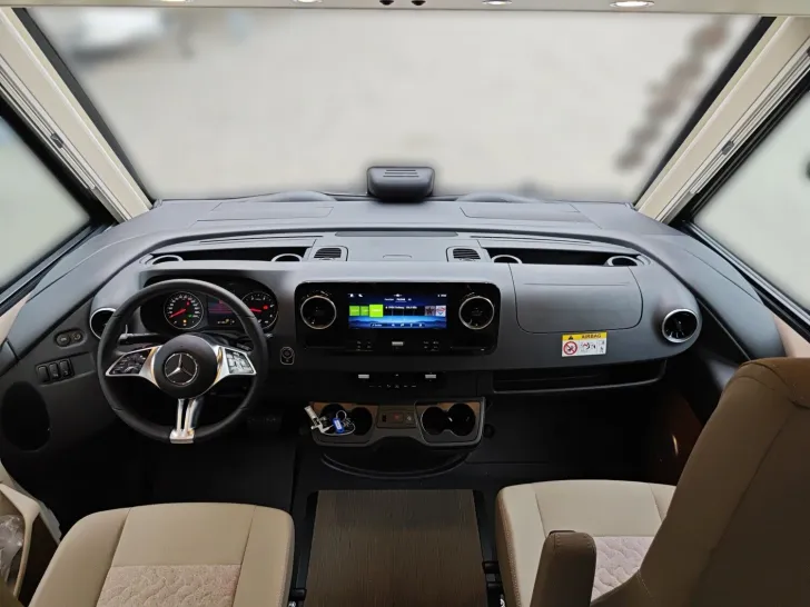 Fahrzeugbild Carthago C2-tourer I 145 RB LE comfort Mercedes #10