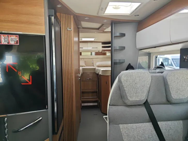 Fahrzeugbild Carthago C2-tourer I 147 RB LE K comfort Mercedes #19