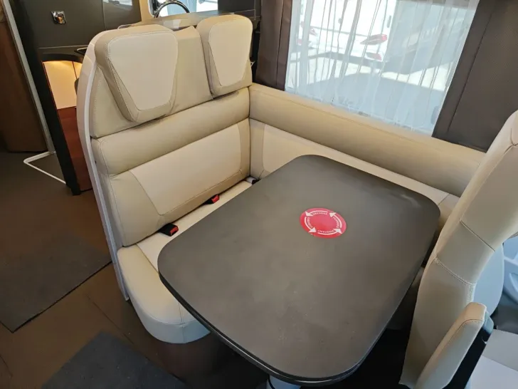 Fahrzeugbild Carthago C2-tourer I 147 RB LE K comfort Mercedes #12