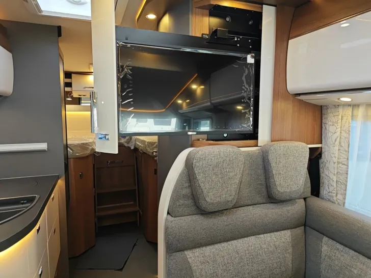 Fahrzeugbild Carthago C2-tourer I 143 KB LE comfort Mercedes #21