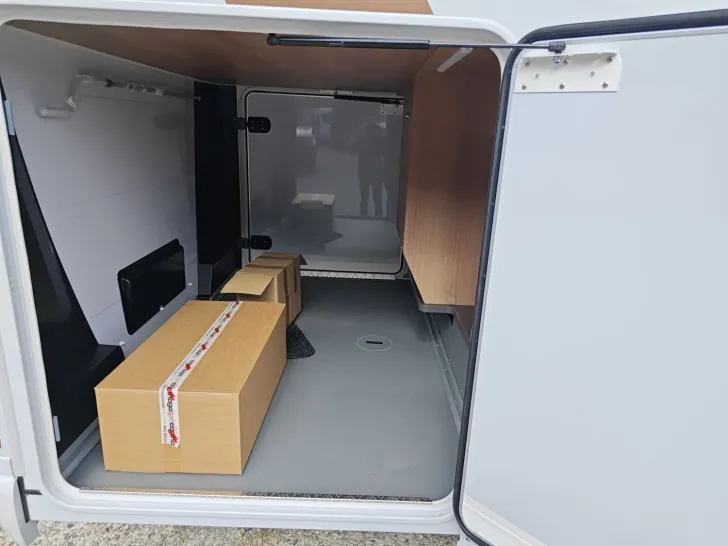 Fahrzeugbild Carthago C2-tourer I 147 RB LE L comfort Mercedes #21