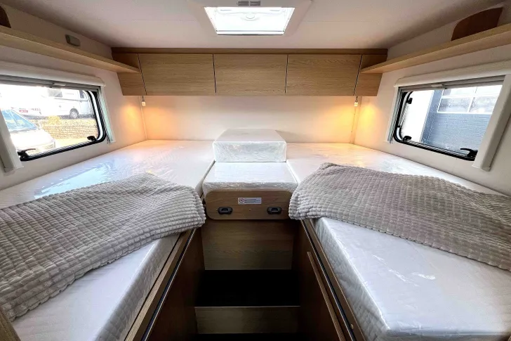Fahrzeugbild Sunlight T SUB TS67 Hubbett | Markise | 5 Gurtpl. #8