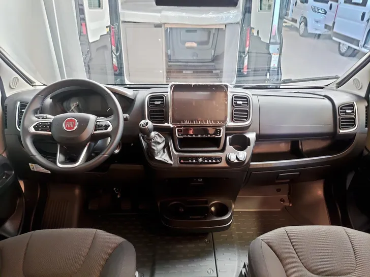 Fahrzeugbild Westfalia Columbus 601 D 180 PS AHK*Navi*Markise*Winterpaket* #3