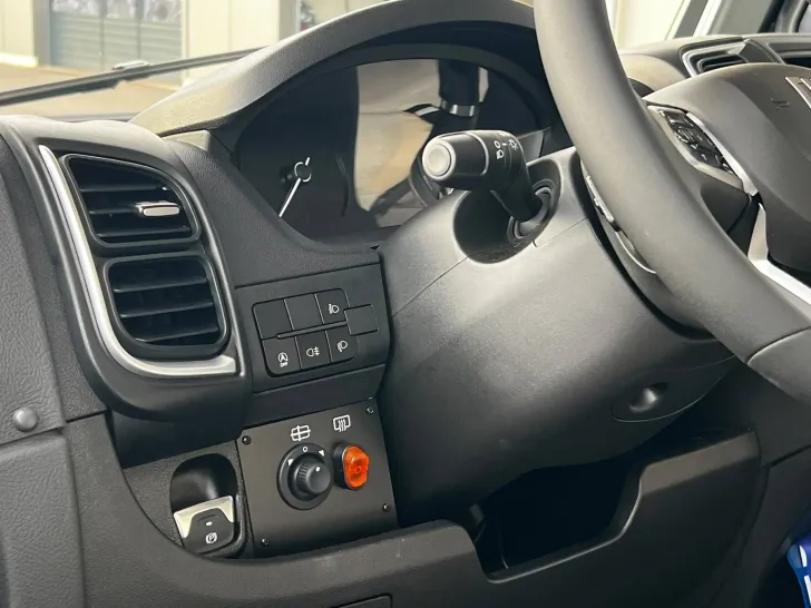Fahrzeugbild Carado I 447 Pro+Solar+Combi 6E+Optik Paket+Gr Kühlschr #21