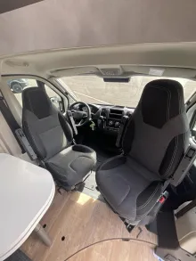 Fahrzeugbild Crosscamp ELMNT 6.4 ES Peugeot Schwenkbad, Automatik #13