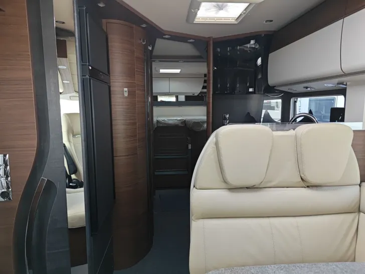 Fahrzeugbild Carthago chic c-line I 4.9 LE L Mercedes #19