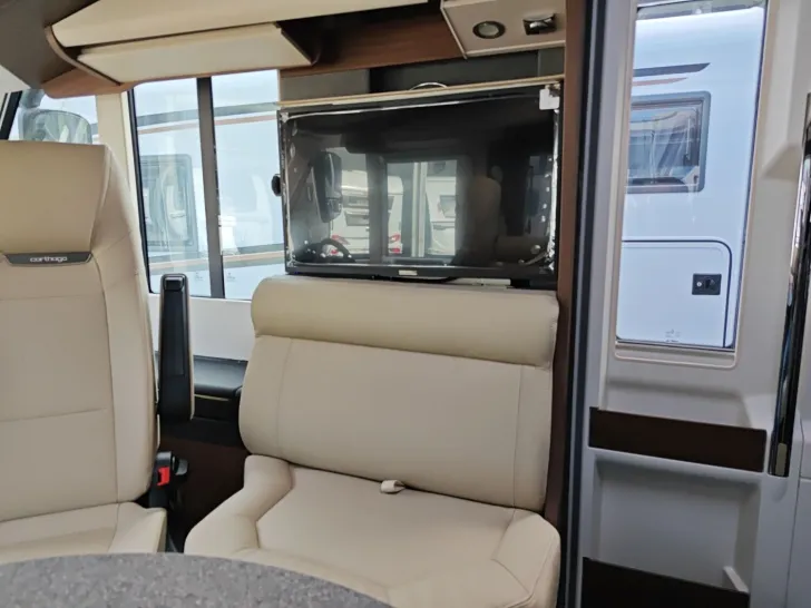 Fahrzeugbild Carthago chic c-line I 4.9 LE L Mercedes #21