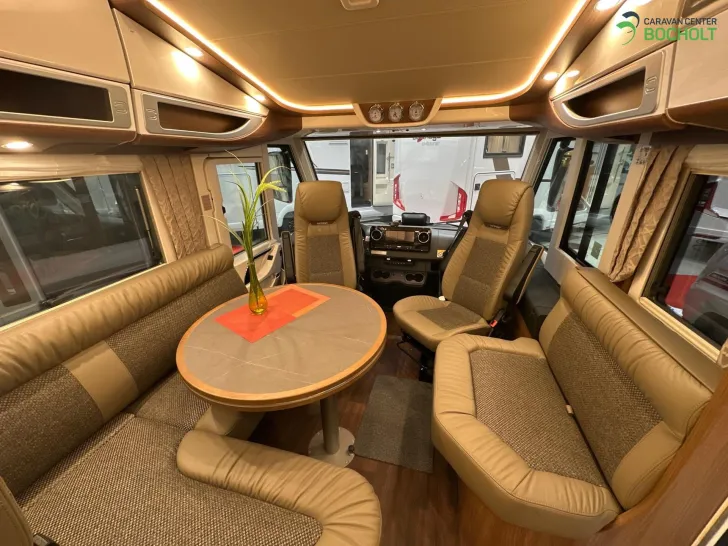 Fahrzeugbild Carthago chic e-line I 51 QB DA Modell 2026 / Silverline #11