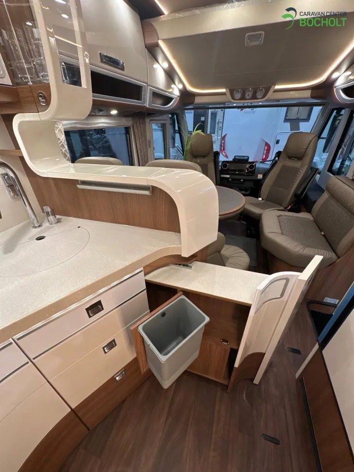 Fahrzeugbild Carthago chic e-line I 51 QB DA Modell 2026 / Silverline #16
