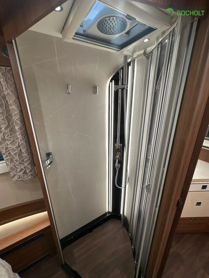 Fahrzeugbild Carthago chic e-line I 51 QB DA Modell 2026 / Silverline #21