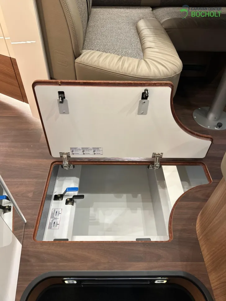 Fahrzeugbild Carthago chic e-line I 51 QB DA Modell 2026 / Silverline #24