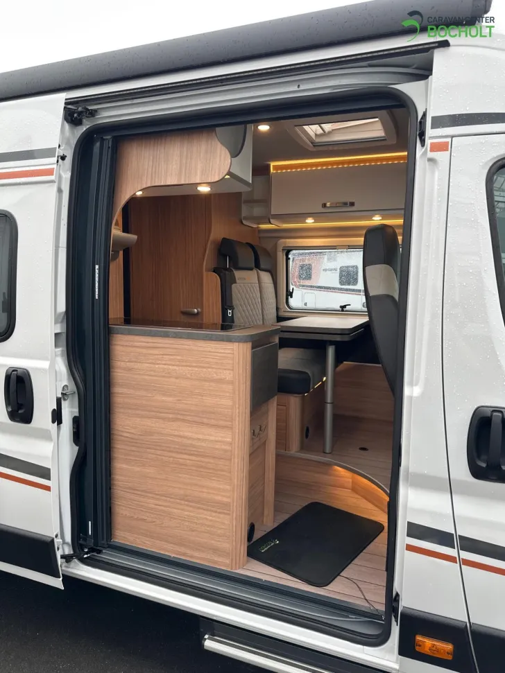 Fahrzeugbild Weinsberg CaraBus 630 ME Edition FIRE Dachklima / AHK #8