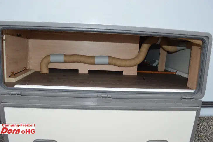 Fahrzeugbild Knaus Südwind 580 UF Black Selection elektr.Fußbodenerwärmung #10