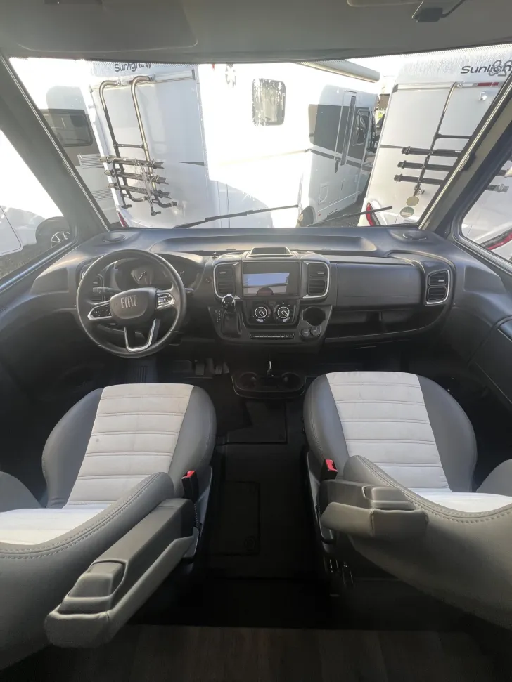Fahrzeugbild Sunlight Adventure I 68 *Automatik*SAT*NAVI*RFK* #10