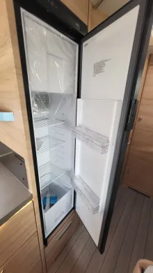 Küchen Knaus Südwind 500 QDK Black Selection 3 Etagenbett mit Garagentür