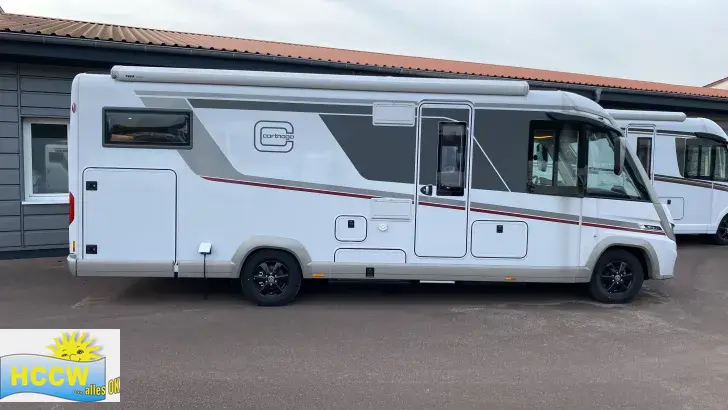Seitlich Carthago chic c-line I 4.9 LE L Mercedes Super Paket + 32" TV