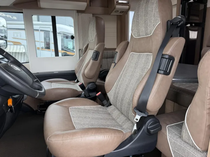 Fahrzeugbild Malibu I 490 LE #8
