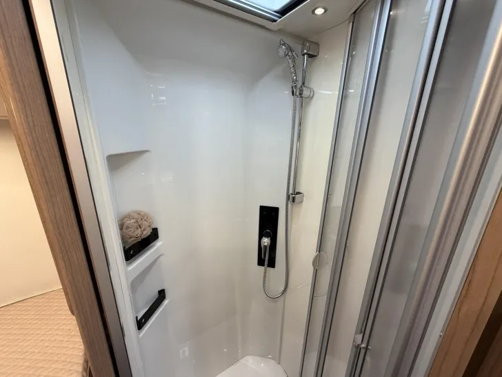 Fahrzeugbild Malibu I 490 LE #28