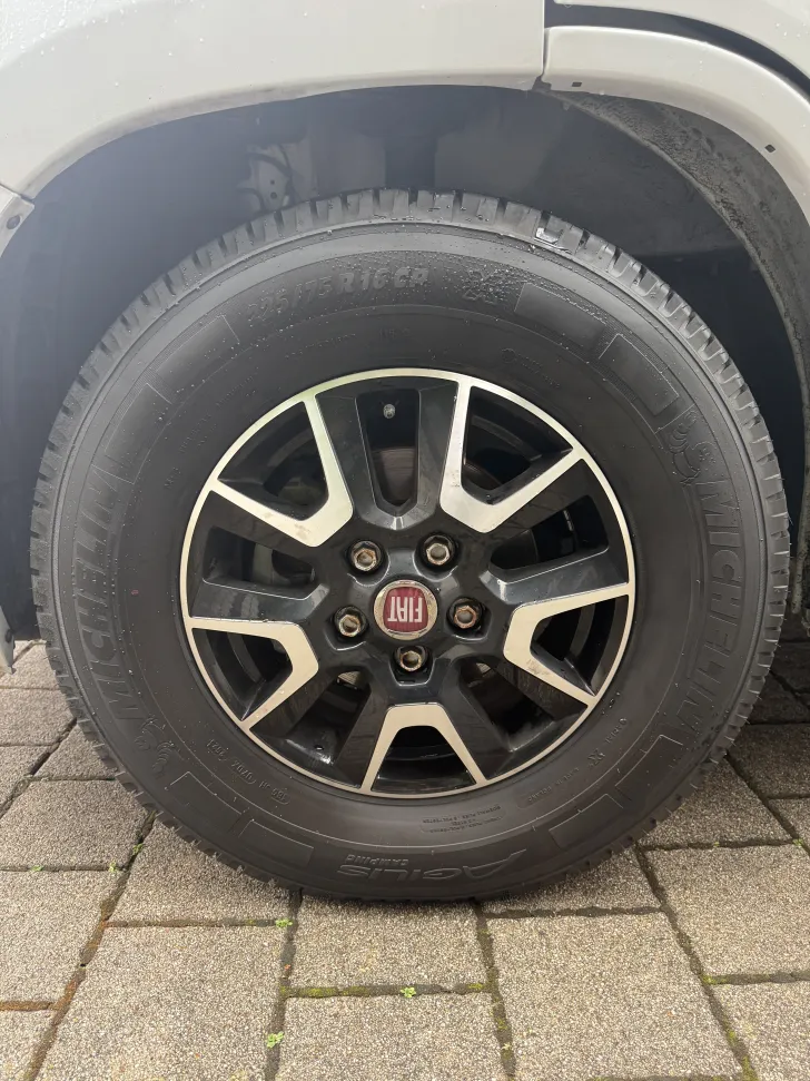 Fahrzeugbild Carado CV 600 Pro Aufstelldach, Solar, 1. Hand #22