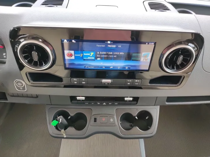 Fahrzeugbild Carthago C2-tourer I 147 RB LE L comfort Mercedes #9
