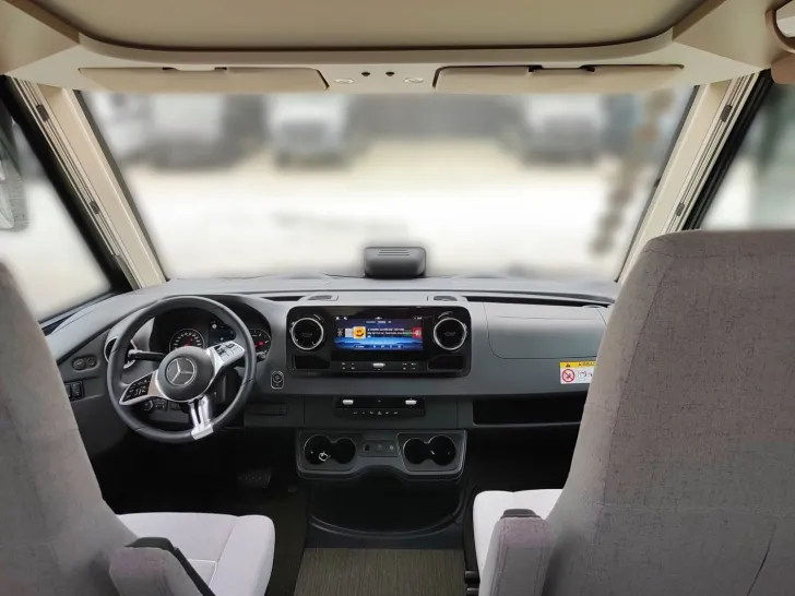 Fahrzeugbild Carthago C2-tourer I 143 KB LE comfort Mercedes #10