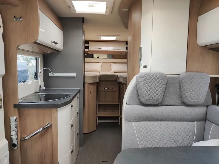 Fahrzeugbild Carthago C2-tourer I 143 KB LE comfort Mercedes #19