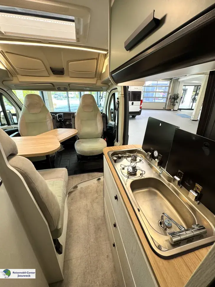 Fahrzeugbild Karmann Mobil Davis 620 Trendstyle Automatik, Anhängerkupplung #13