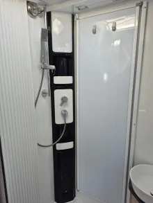 Fahrzeugbild Hobby Maxia T 710 GE /Combi 6E/SAT-TV/Heckstützen #33