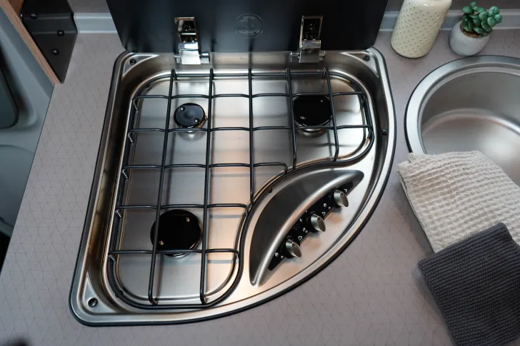 Fahrzeugbild Weinsberg CaraHome 650 DG Markise | Navi | 6 Gurtplätze #11