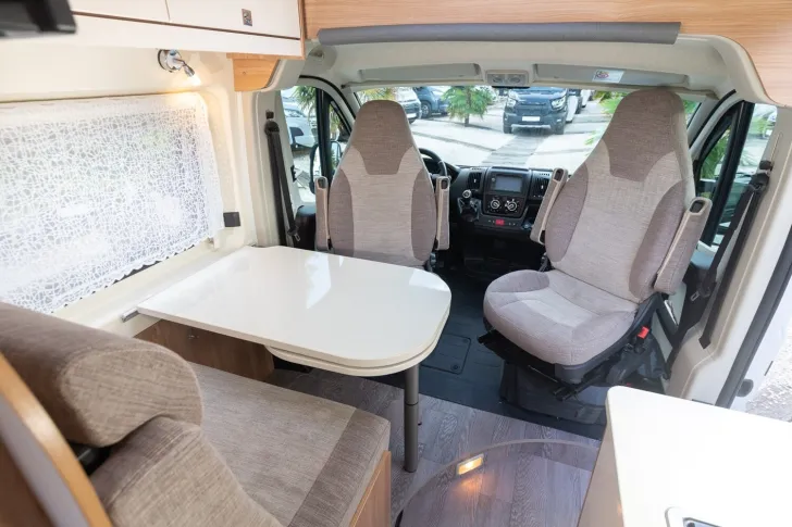 Fahrzeugbild Hobby Vantana De Luxe K60 FT #16