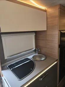 Fahrzeugbild Weinsberg CaraHome 650 DG 15 Monate alt wie neu mit viel #8