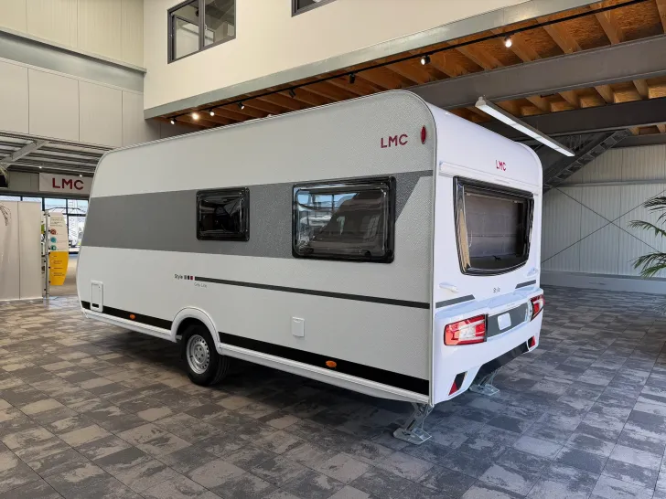 Fahrzeugbild LMC Style 440 D #22
