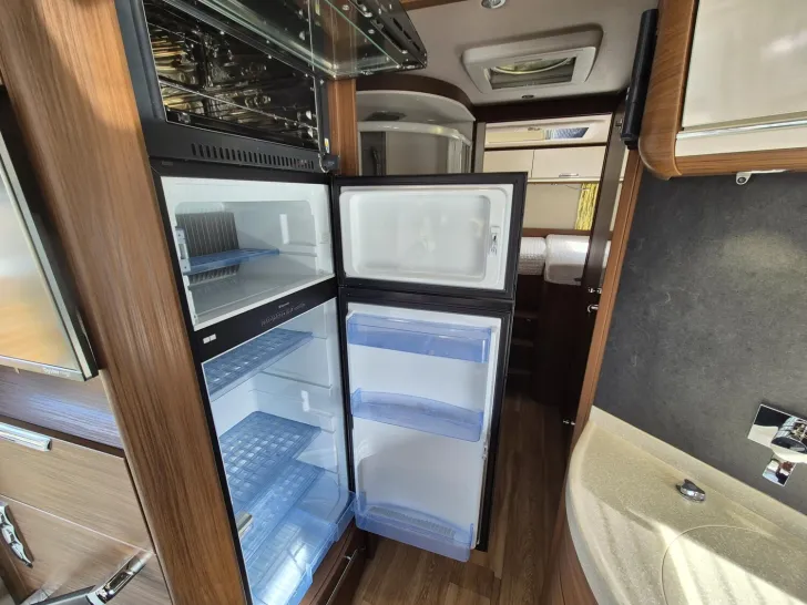 Fahrzeugbild Niesmann + Bischoff Flair 800i LEBW Top Ausstattung. 5 Gurtplätze #17