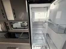 Fahrzeugbild Hobby De Luxe 460 UFe/1.500 kg/Modell 2027 #11