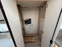 Fahrzeugbild Hobby De Luxe 460 UFe/1.500 kg/Modell 2027 #14