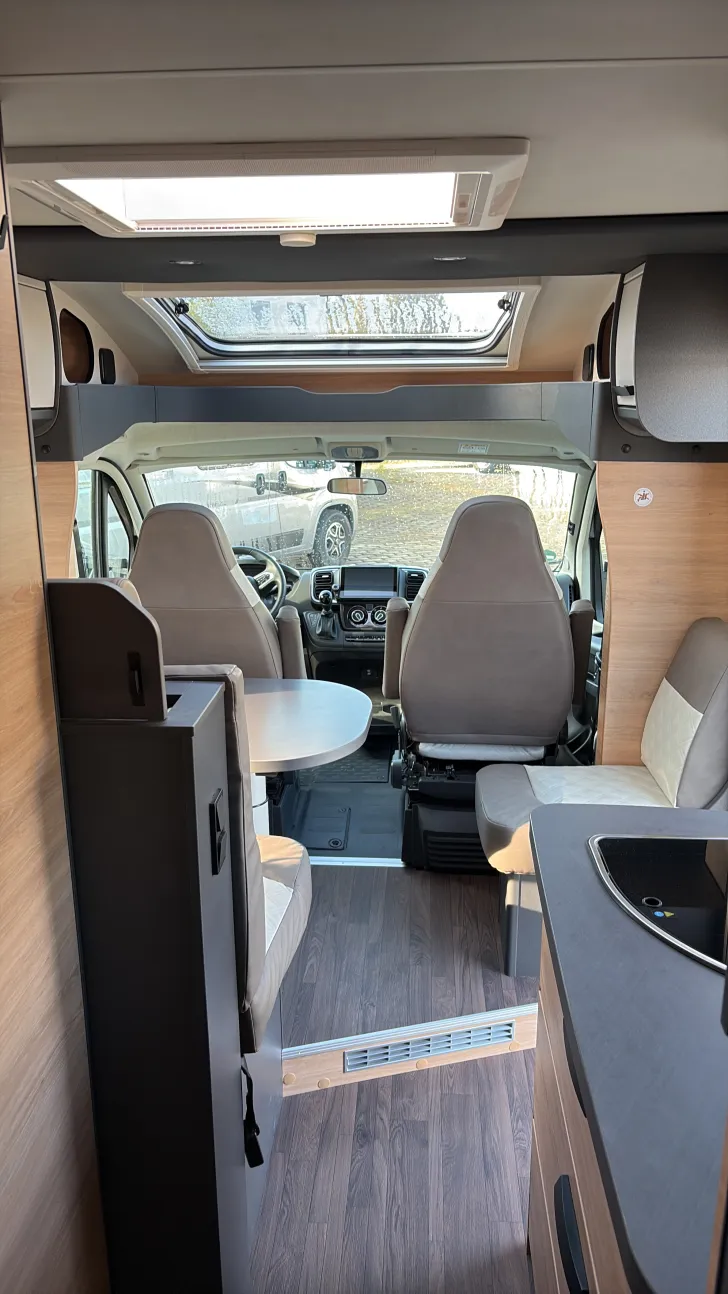 Sicht vorne-hinten Knaus L!VE TI 650 MEG Platinum Selection sofort