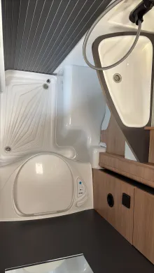 Toilette Knaus L!VE TI 650 MEG Platinum Selection sofort
