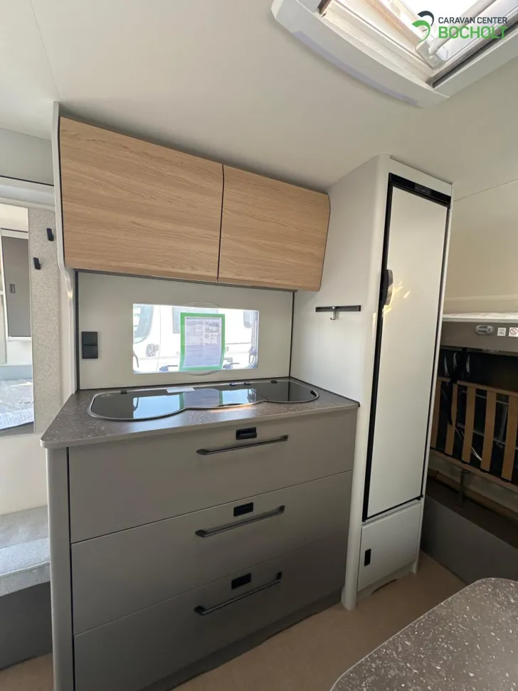 Fahrzeugbild Bürstner Averso 480 TK B66 Modell 2026 / Tageszulassung #5