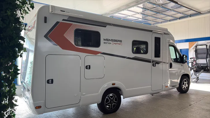 Schräg Hinten Weinsberg CaraCompact EDITION PEPPER 600 MEG Sofort verfügbar