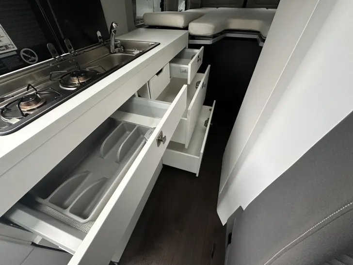 Fahrzeugbild VW Grand California 680 Park Pilot Combi6E ACC DAB+ #9