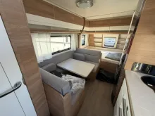 Fahrzeugbild Hobby De Luxe 490 KMF #6