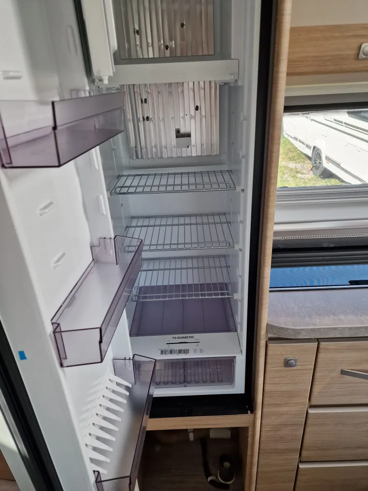 Fahrzeugbild Fendt Bianco Selection 550 SKM Mover, Dusche, Klima, Voll #24